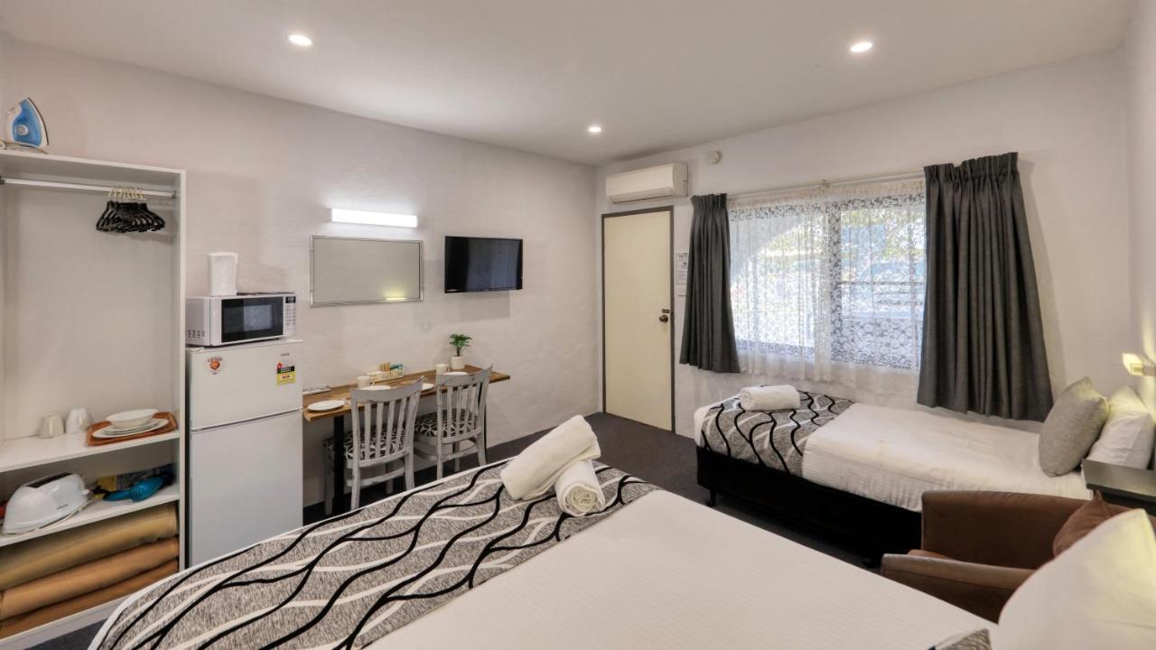 Parkes Federation Motel Buitenkant foto